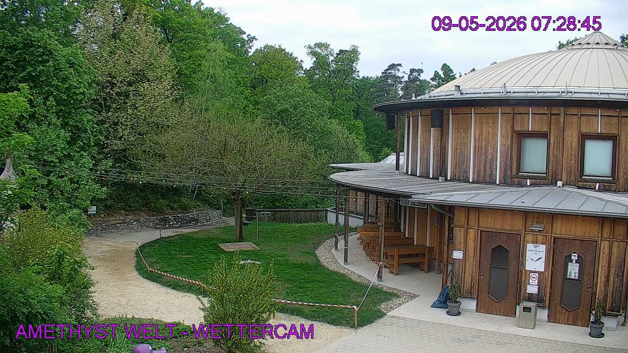 Archived image Webcam Maissau - Amethyst World