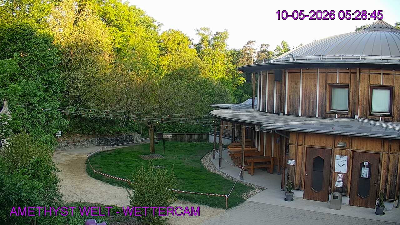 Archived image Webcam Maissau - Amethyst World