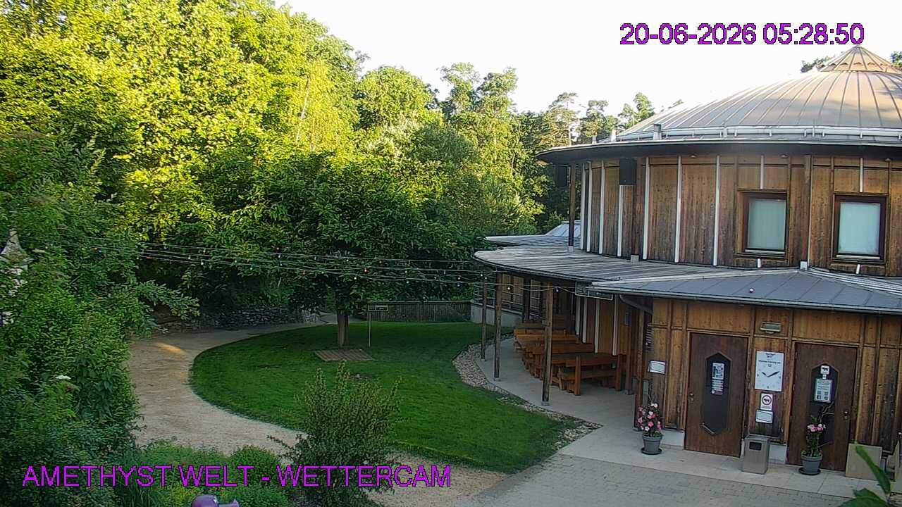 Archived image Webcam Maissau - Amethyst World