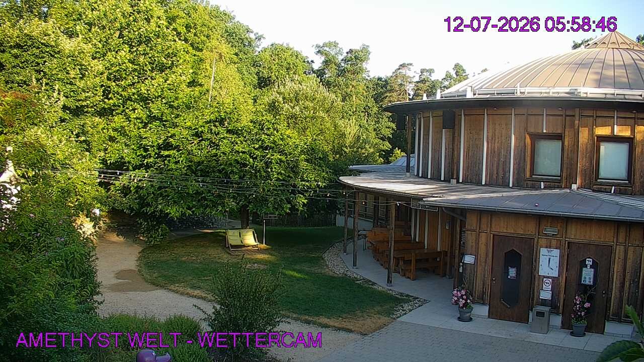 Archived image Webcam Maissau - Amethyst World