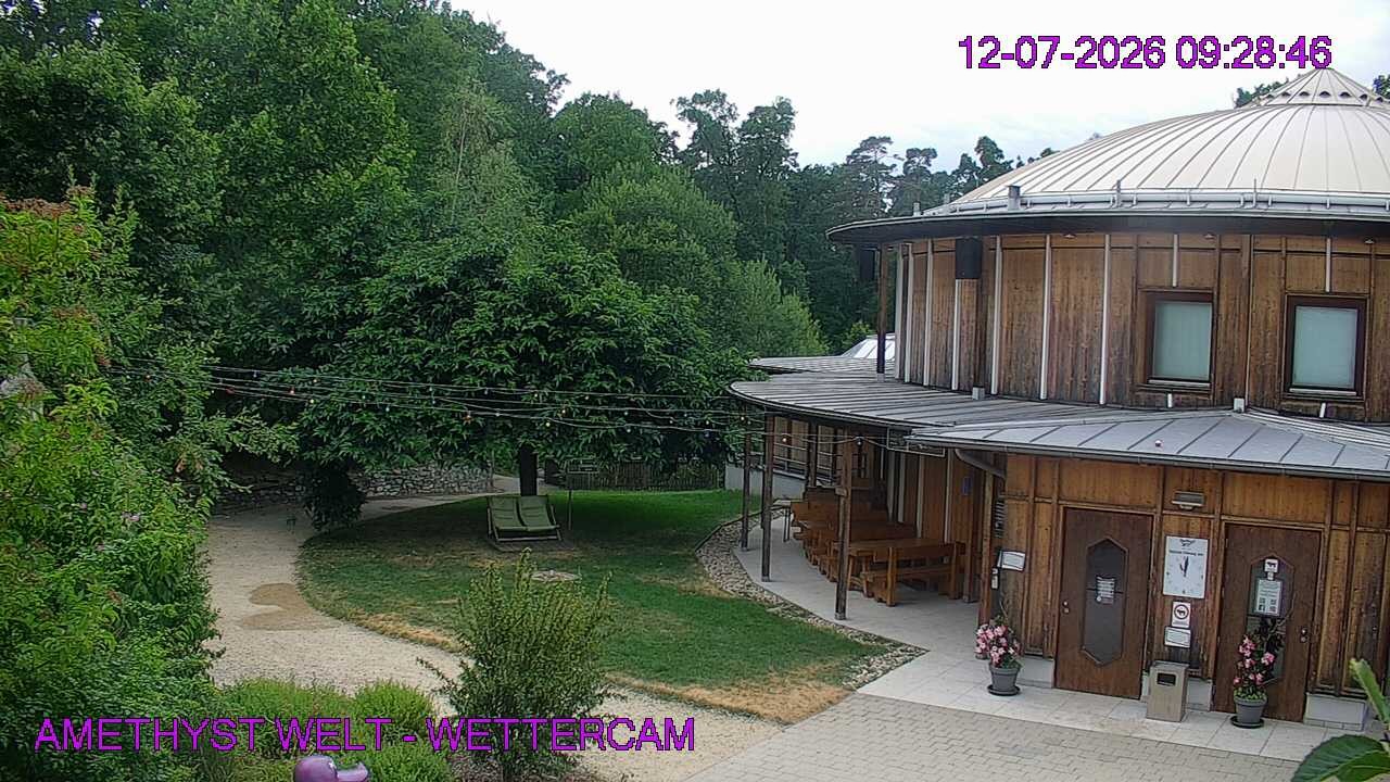 Archived image Webcam Maissau - Amethyst World