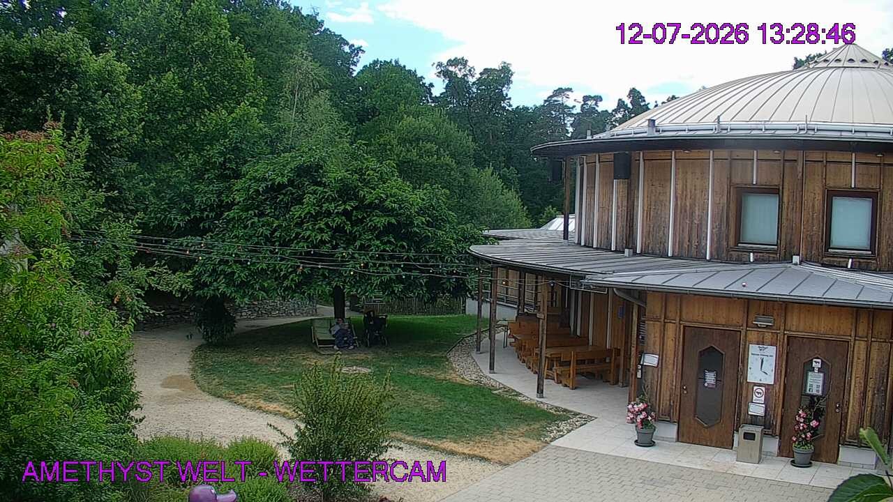 Archived image Webcam Maissau - Amethyst World