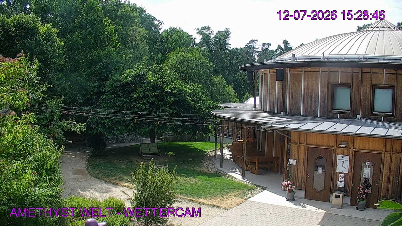 Archived image Webcam Maissau - Amethyst World