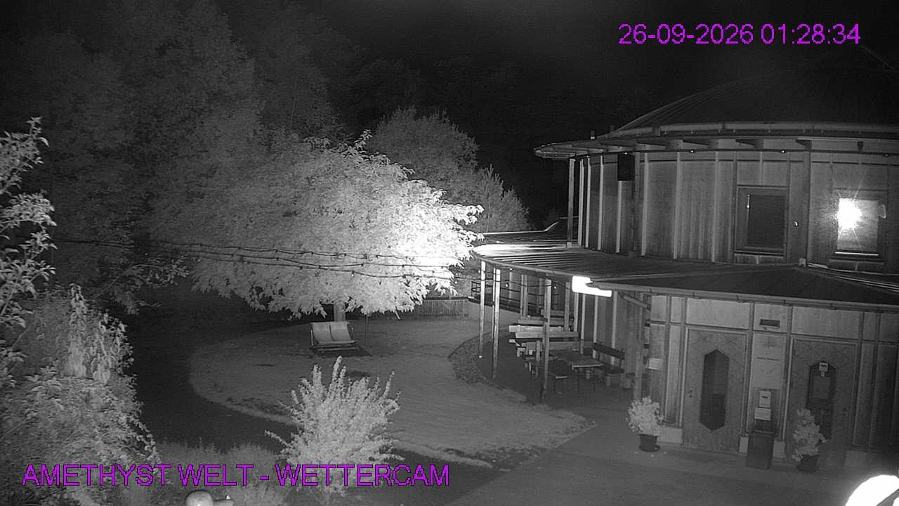 Archived image Webcam Maissau - Amethyst World