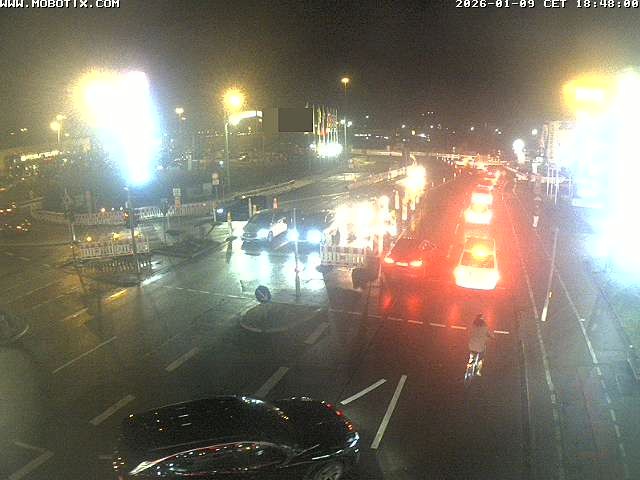 Archived image Webcam Ulm - View Blaubeurer Street