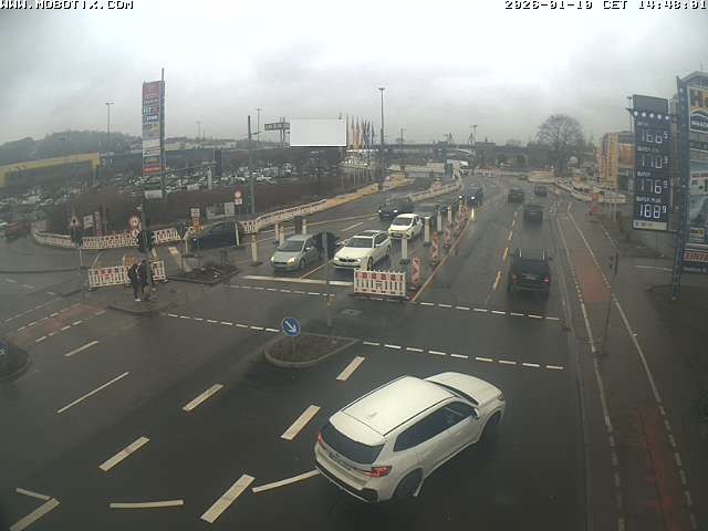 Archived image Webcam Ulm - View Blaubeurer Street