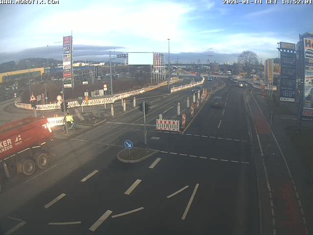 Archived image Webcam Ulm - View Blaubeurer Street