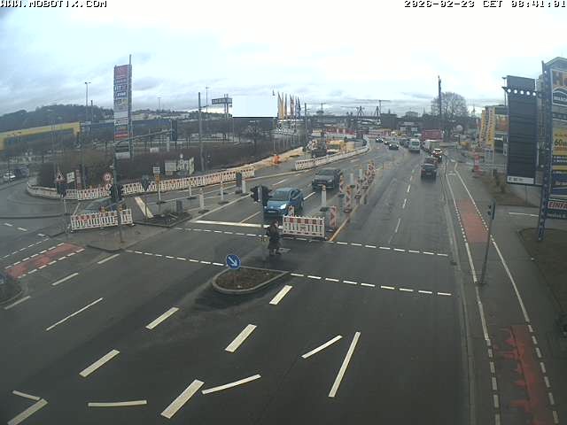 Archived image Webcam Ulm - View Blaubeurer Street