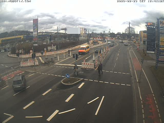 Archived image Webcam Ulm - View Blaubeurer Street