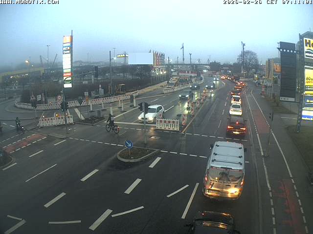 Archived image Webcam Ulm - View Blaubeurer Street