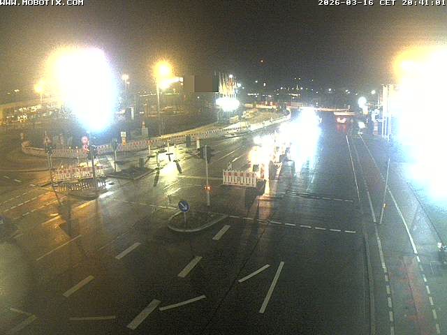 Archived image Webcam Ulm - View Blaubeurer Street