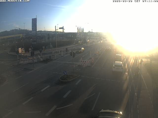 Archived image Webcam Ulm - View Blaubeurer Street