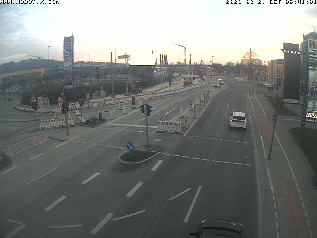 Archived image Webcam Ulm - View Blaubeurer Street