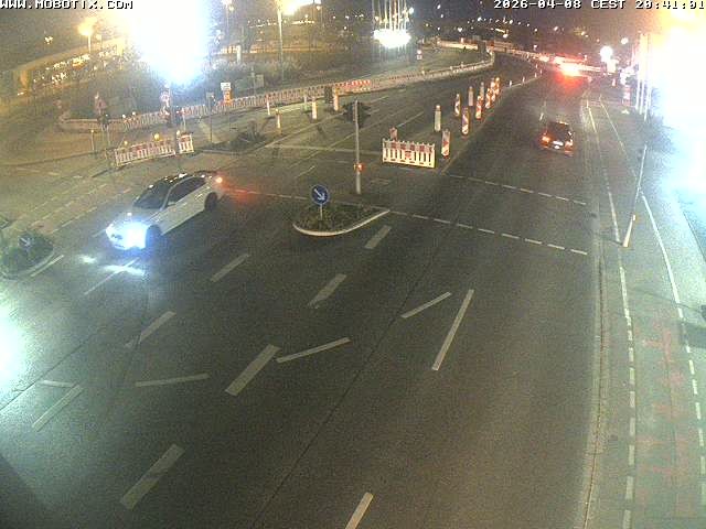 Archived image Webcam Ulm - View Blaubeurer Street