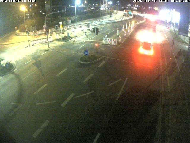 Archived image Webcam Ulm - View Blaubeurer Street