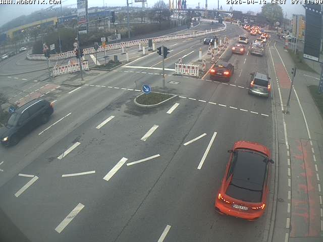 Archived image Webcam Ulm - View Blaubeurer Street