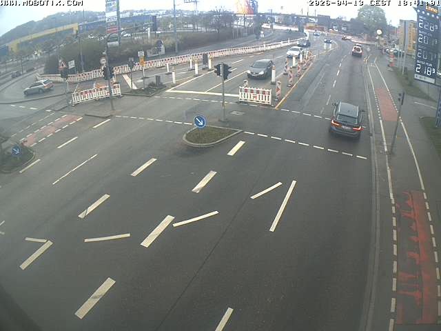 Archived image Webcam Ulm - View Blaubeurer Street