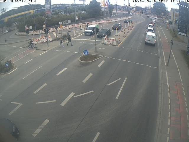 Archived image Webcam Ulm - View Blaubeurer Street
