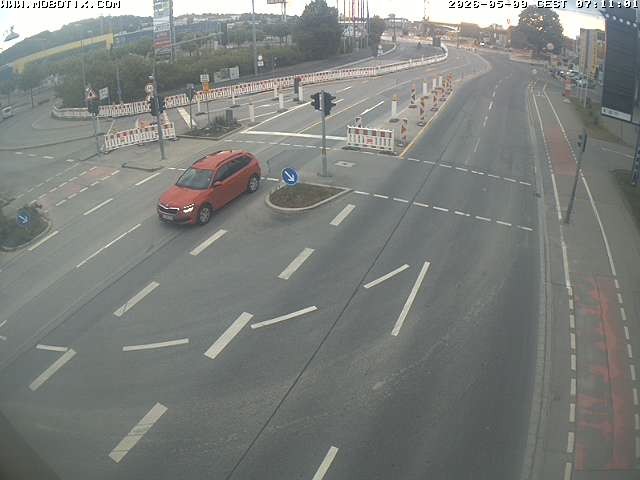 Archived image Webcam Ulm - View Blaubeurer Street