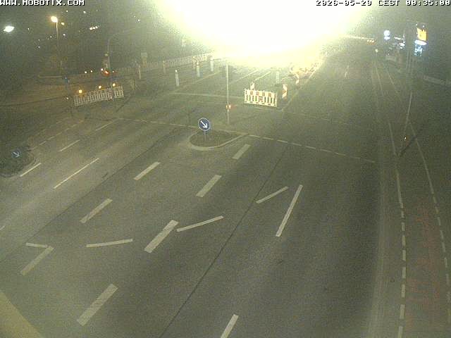 Archived image Webcam Ulm - View Blaubeurer Street