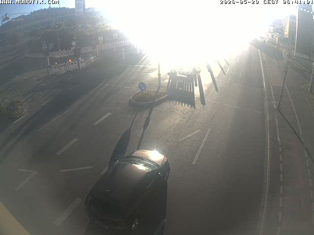 Archived image Webcam Ulm - View Blaubeurer Street