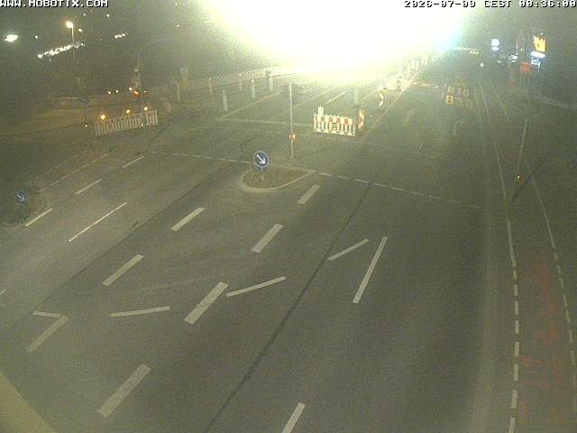 Archived image Webcam Ulm - View Blaubeurer Street