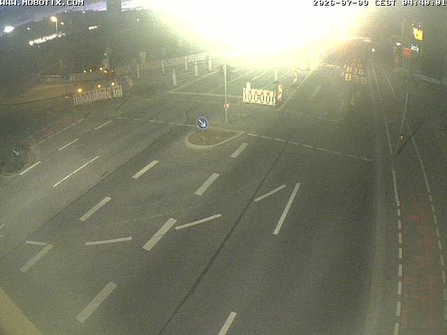 Archived image Webcam Ulm - View Blaubeurer Street
