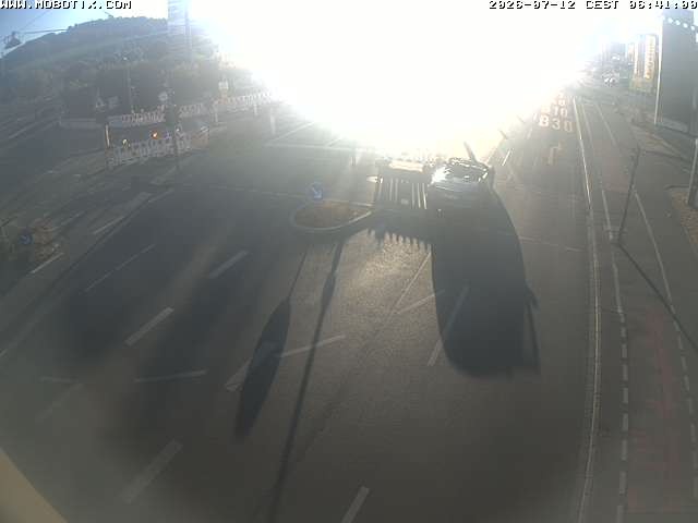 Archived image Webcam Ulm - View Blaubeurer Street