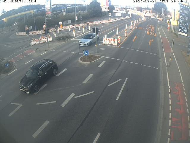 Archived image Webcam Ulm - View Blaubeurer Street
