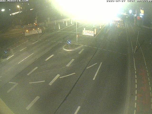 Archived image Webcam Ulm - View Blaubeurer Street