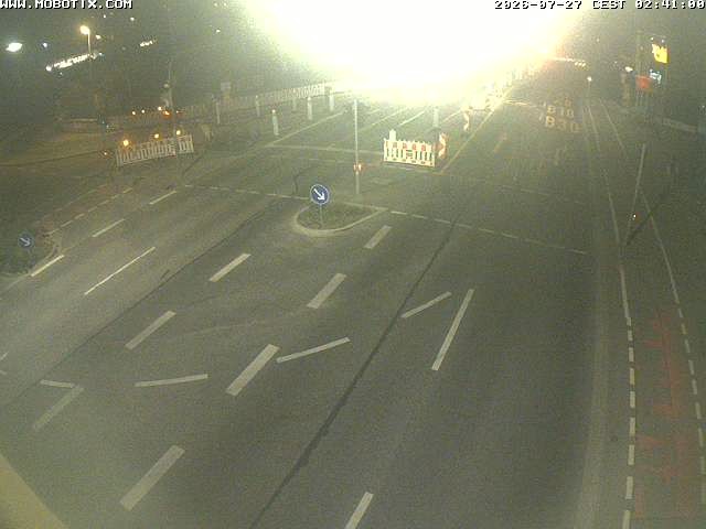 Archived image Webcam Ulm - View Blaubeurer Street