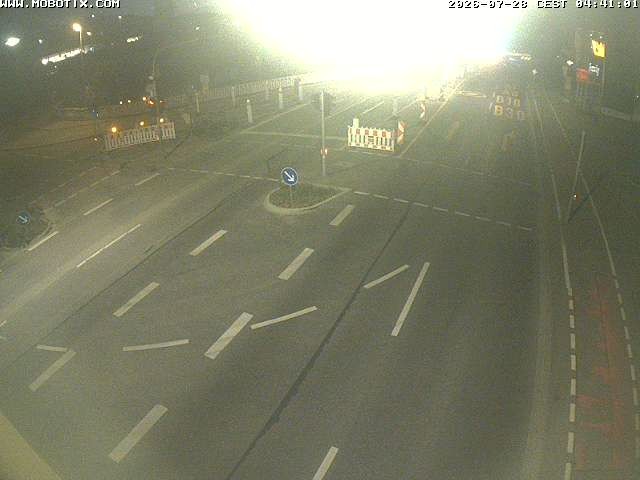 Archived image Webcam Ulm - View Blaubeurer Street