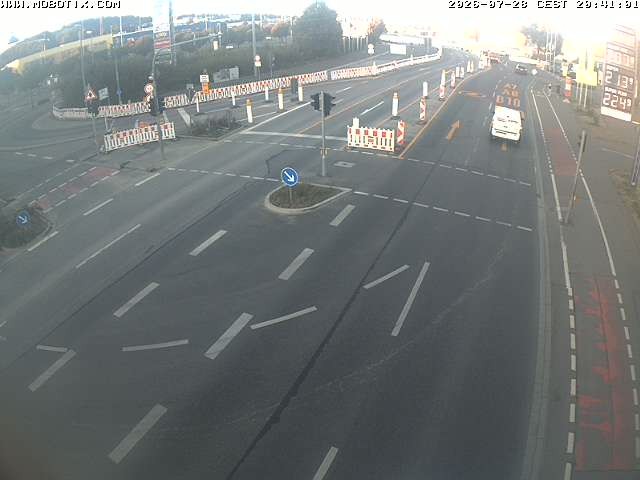 Archived image Webcam Ulm - View Blaubeurer Street