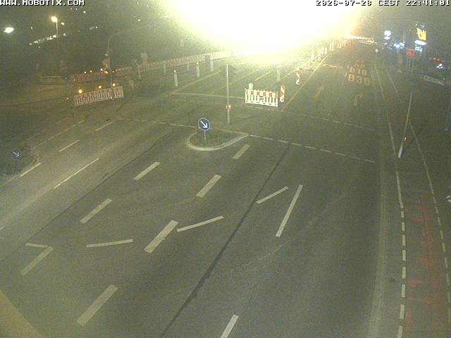 Archived image Webcam Ulm - View Blaubeurer Street