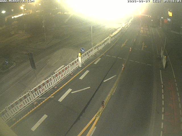 Archived image Webcam Ulm - View Blaubeurer Street