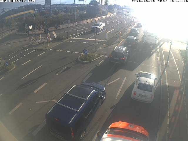 Archived image Webcam Ulm - View Blaubeurer Street