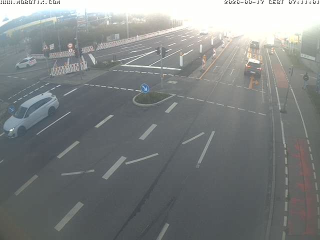 Archived image Webcam Ulm - View Blaubeurer Street