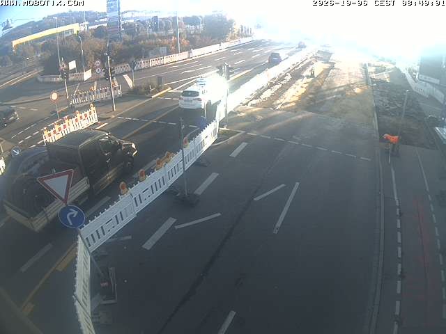 Archived image Webcam Ulm - View Blaubeurer Street
