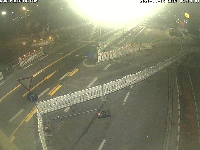 Archived image Webcam Ulm - View Blaubeurer Street