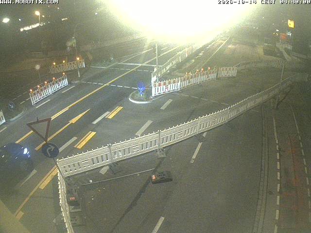 Archived image Webcam Ulm - View Blaubeurer Street