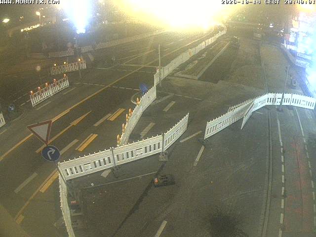 Archived image Webcam Ulm - View Blaubeurer Street