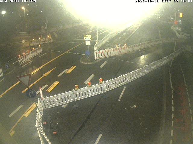 Archived image Webcam Ulm - View Blaubeurer Street