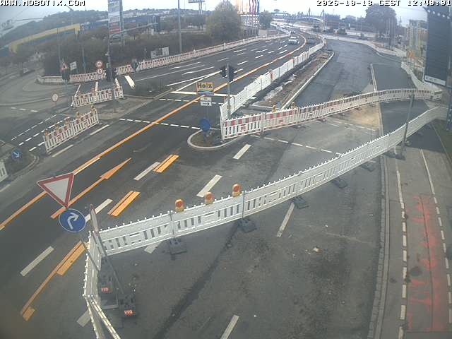 Archived image Webcam Ulm - View Blaubeurer Street