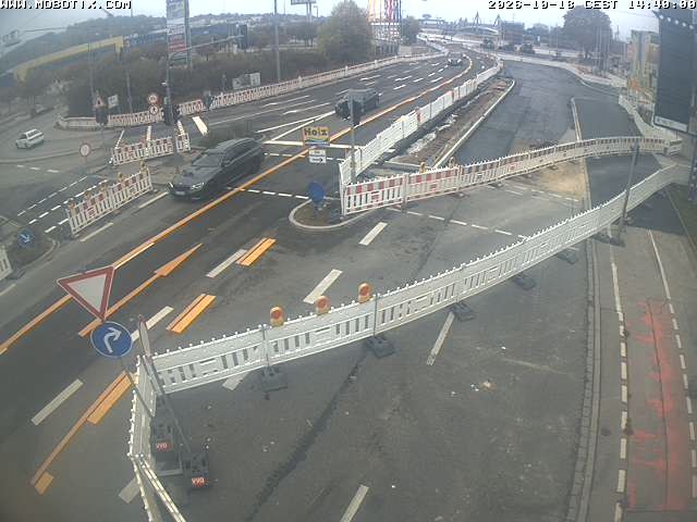 Archived image Webcam Ulm - View Blaubeurer Street