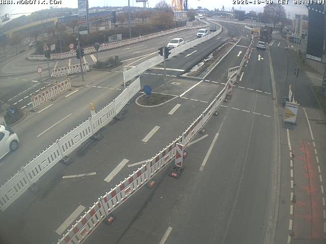 Archived image Webcam Ulm - View Blaubeurer Street