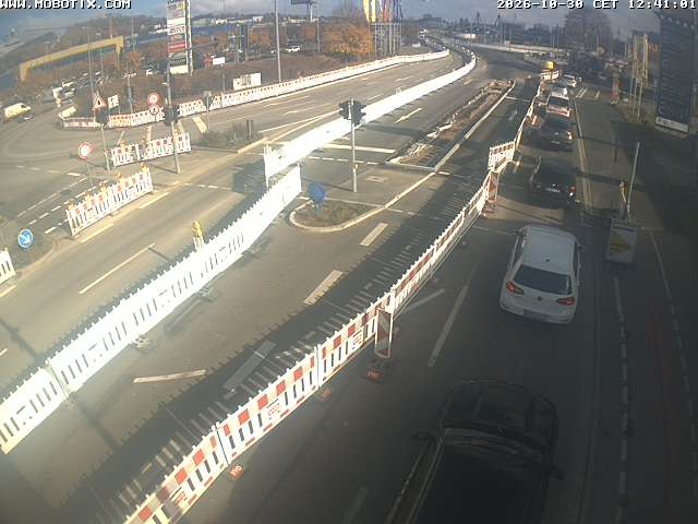 Archived image Webcam Ulm - View Blaubeurer Street