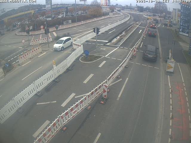 Archived image Webcam Ulm - View Blaubeurer Street