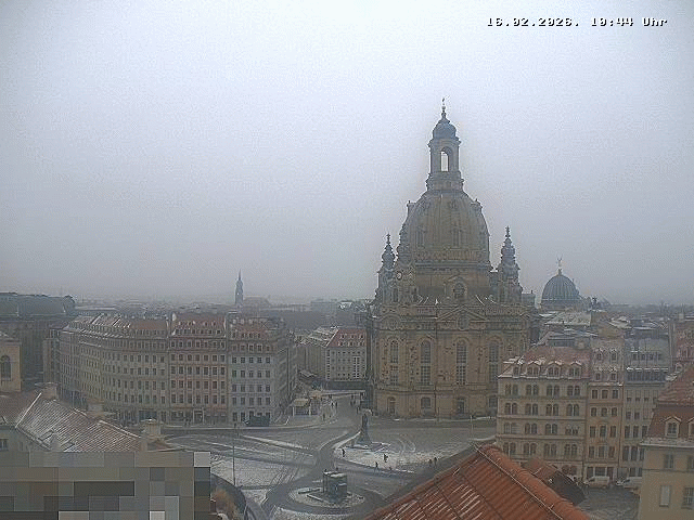 Archiv Foto Webcam Dresden - Frauenkirche und Neumarkt
