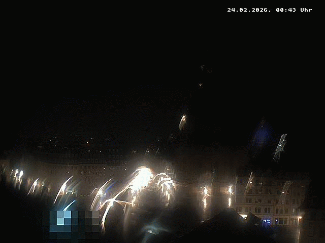 Archived image Webcam Dresden - Frauenkirche and Neumarkt square