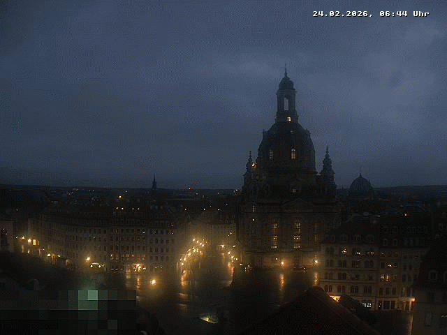 Archiv Foto Webcam Dresden - Frauenkirche und Neumarkt